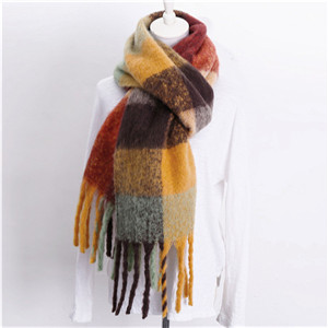 Wholesale color plaid tassel cashmere scarf