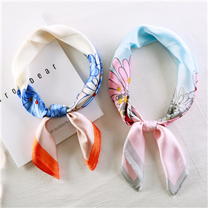 Yiwu wholesale printed silk square scarf