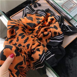 Wholesale blue leopard cotton warm scarf
