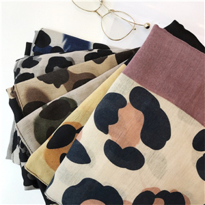 Leopard print cashmere tassel warm scarf