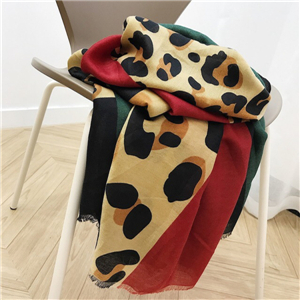 Leopard print cashmere tassel warm scarf