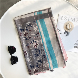 Wholesale small floral tassel cotton scarf