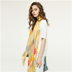 Colorful grid pattern fringed decorative cheap scarf
