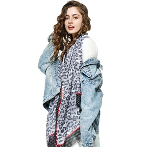 Wholesale color strip leopard print sunscreen scarf