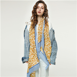 Wholesale color strip leopard print sunscreen scarf