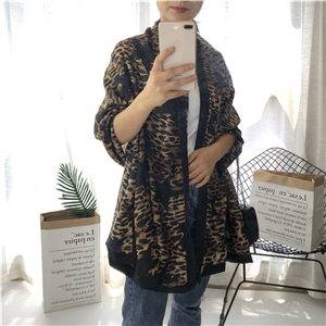 Wholesale leopard pattern black edging cotton scarf