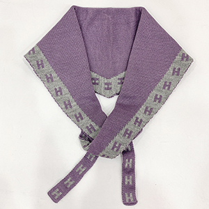 Letter pattern knitted warm triangle scarf