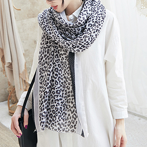 2020 leopard print cotton scarf wholesale