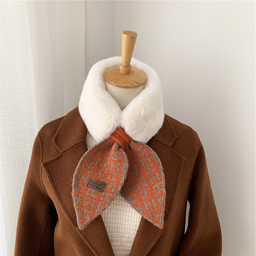 Wholesale plush stitching cross knit scarves