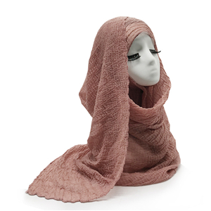 Wholesale solid color crumpled Muslim cheap scarf