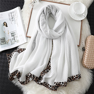 Fashion leopard print cotton and linen scarf