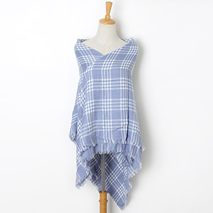 Fringed warm plaid scarf