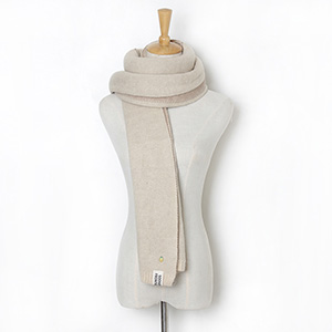 Winter knitted wool pineapple scarf