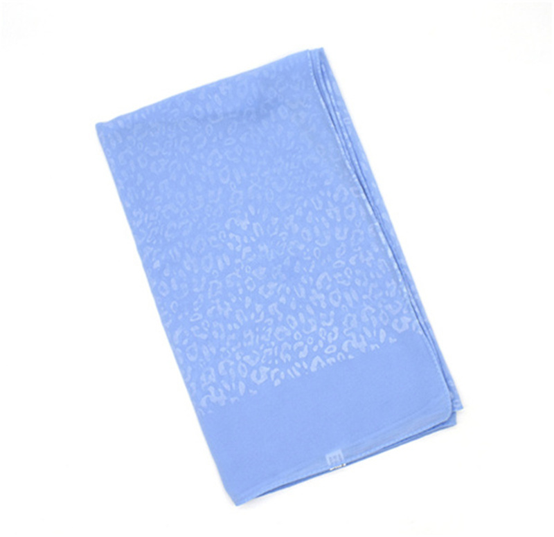 Popular leopard embossed pearl chiffon scarf and scarf are exclusively for wholesale