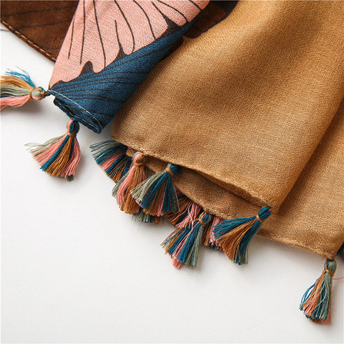 Wholesale winter cotton linen vintage ginkgo print fringed scarf