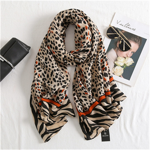 Cotton and linen long scarf Korean style leopard scarf fashion sunscreen beach towel shawl wholesale