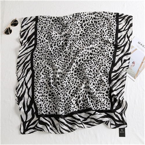 Cotton and linen long scarf Korean style leopard scarf fashion sunscreen beach towel shawl wholesale