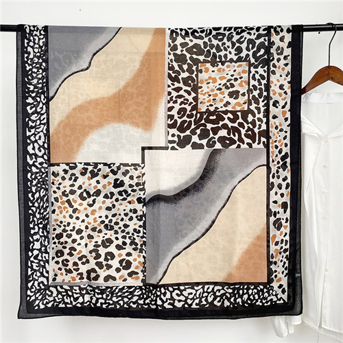 Cotton and linen Korean style leopard scarf fashion gauze long towel sunscreen beach towel shawl