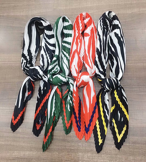 Italian pleated women silk scarf gifts