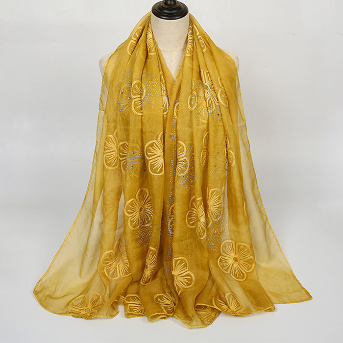Exquisite embroidery hot rhinestone solid color ladies hufflepuff scarf