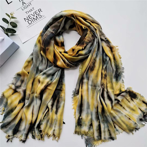 2021 New spot women tie dyed scarf thin comfortable breathable warm shawl