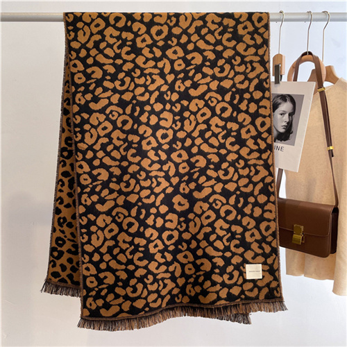 Cashmere like classic womens leopard like cashmere brushed warm scarves wholesale