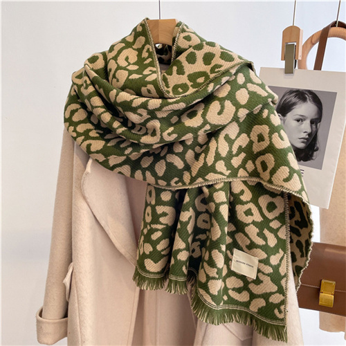 Cashmere like classic womens leopard like cashmere brushed warm scarves wholesale