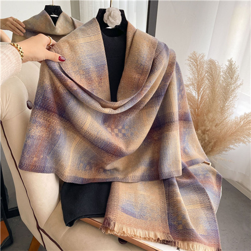 Wholesale of new cashmere scarves for women with thickened warm necklaces