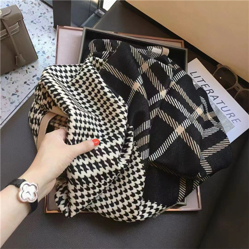 Wholesale of warm scarves with cashmere like double faced shawl and thousand bird pattern