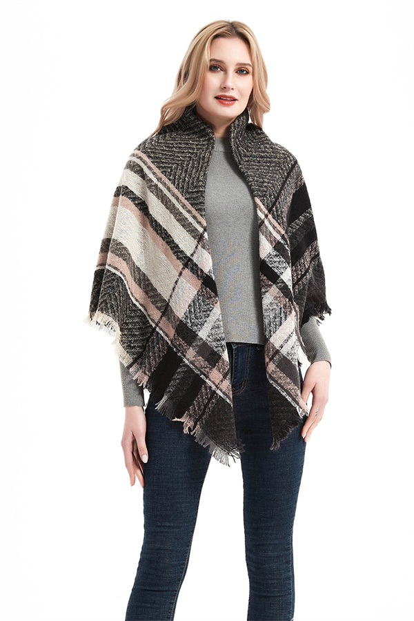 Autumn and winter 2022 herringbone pattern small grid spiked square scarf split triangular scarf scarf