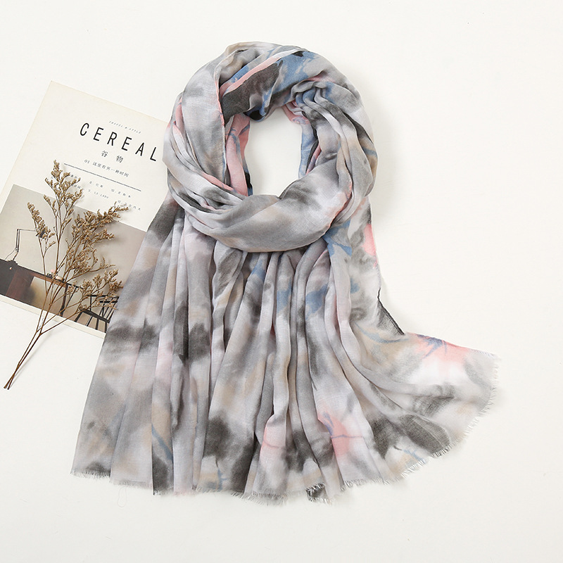 Wholesale of new womens tie dyed and printed Bali yarn scarf and ink splashing shawl