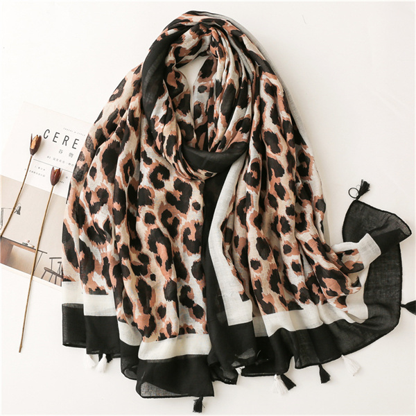 Spring and summer cotton linen scarf female frame leopard pattern tassel beach towel wholesale