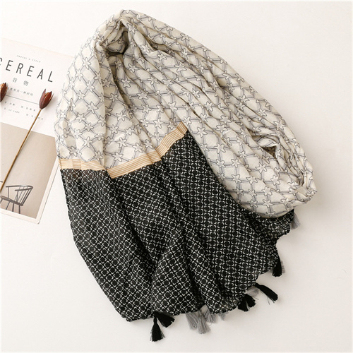 Fashion cotton linen Satin scarves geometric scarves tourism sunscreen beach towels wholesale