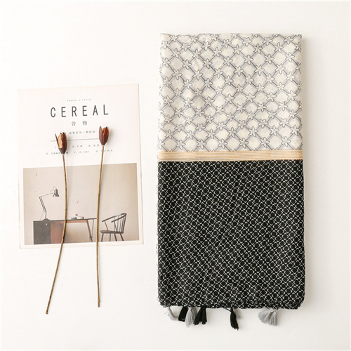 Fashion cotton linen Satin scarves geometric scarves tourism sunscreen beach towels wholesale
