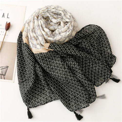 Fashion cotton linen Satin scarves geometric scarves tourism sunscreen beach towels wholesale