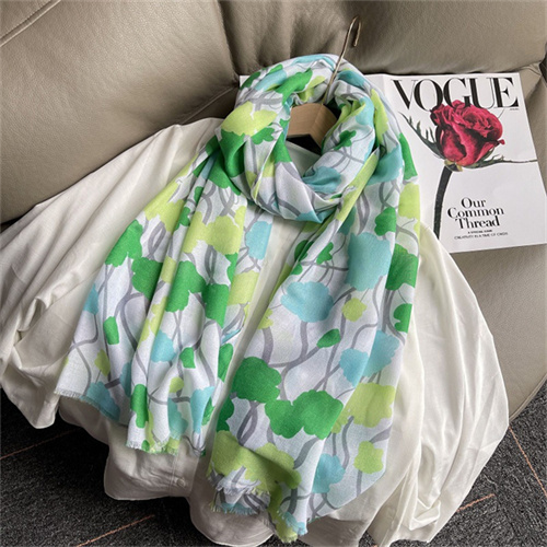Versatile scarf scarf green halo dye contrast color cotton and linen scarf wholesale