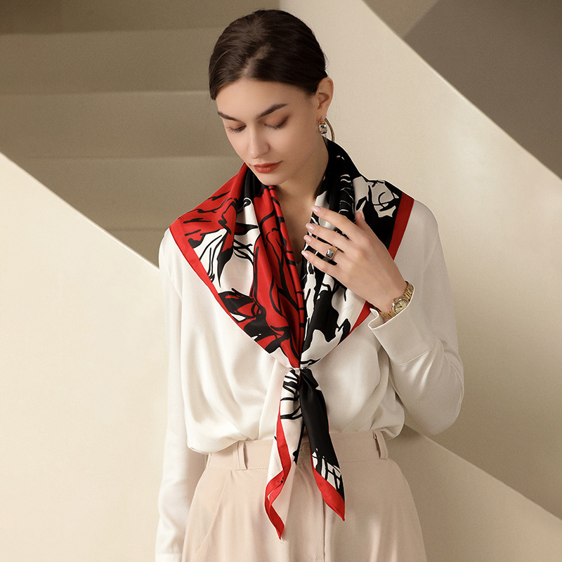 Imitation silk scarves wholesale of female flower printed scarves