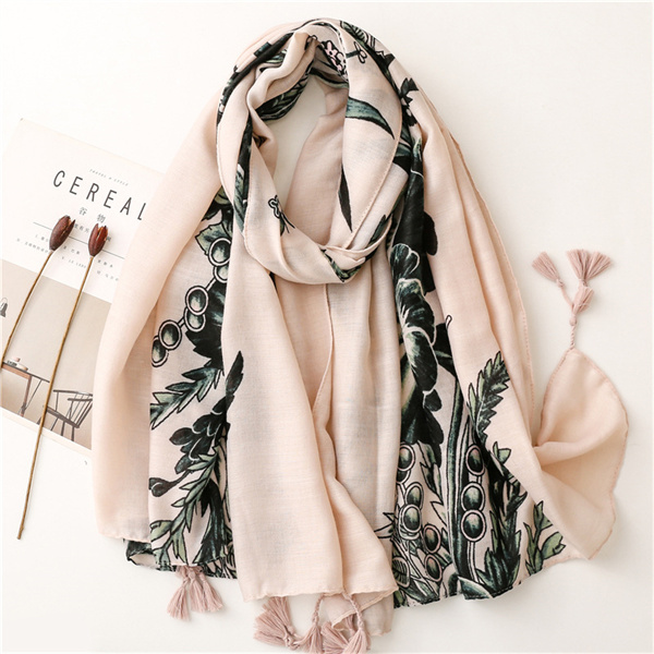 Versatile fashion cotton linen hand Scarf New Satin cotton beach towel wholesale