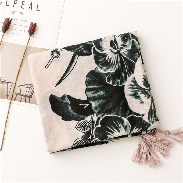 Versatile fashion cotton linen hand Scarf New Satin cotton beach towel wholesale