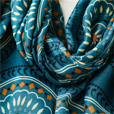 Cotton linen scarf dark green round geometric sunscreen beach towel shawl scarf