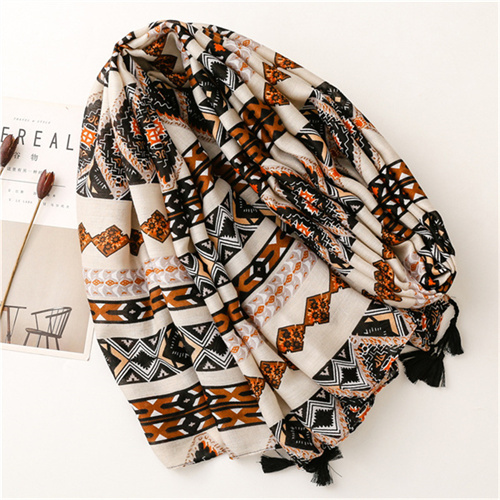 Cotton and linen scarf versatile soft long tassel travel sunscreen shawl beach towel
