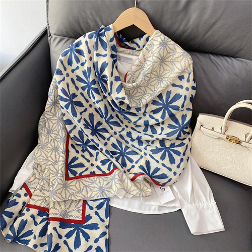 Geometric color matching printing scarf summer Qing new floret cotton linen sunscreen shawl