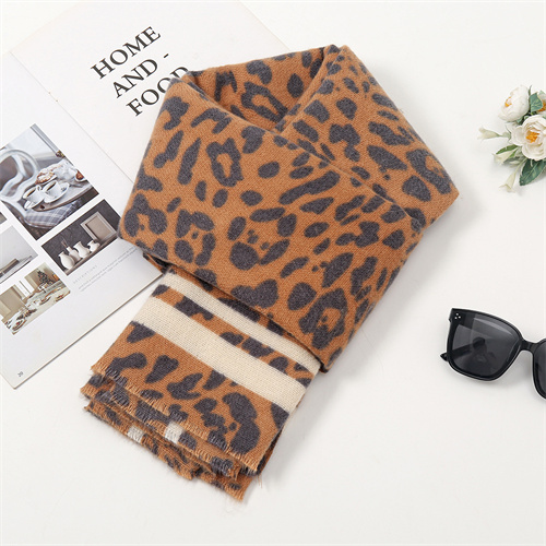 Fashion new leopard scarf imitation cashmere warm scarf shawl windproof scarf wholesale