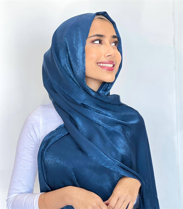New long scarf pure color simple Baotou scarf wholesale