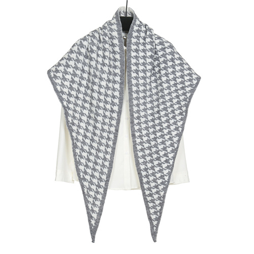 Light gray houndstooth triangle scarf girl thickened scarf multi purpose shawl to keep warm