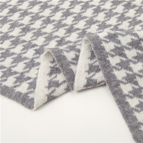 Light gray houndstooth triangle scarf girl thickened scarf multi purpose shawl to keep warm