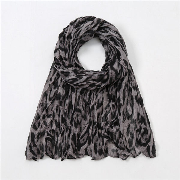 European and American fashion all match Bali yarn leopard pattern pleated soft warm scarf shawl women