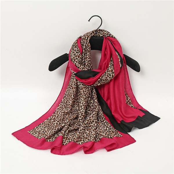 Classic leopard print sunscreen shawl Cross border fashion headband Womens satin cotton warm scarf