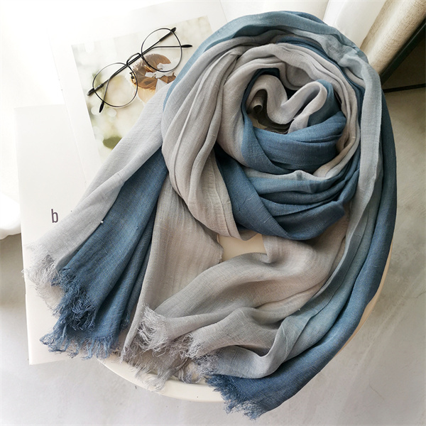 Cotton linen silk scarf scarf Ladys autumn and winter gradient color block bamboo slug shawl wholesale