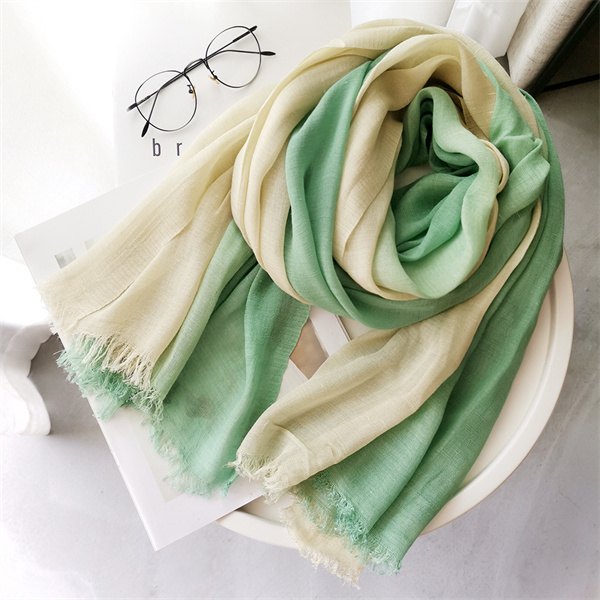 Cotton linen silk scarf scarf Ladys autumn and winter gradient color block bamboo slug shawl wholesale